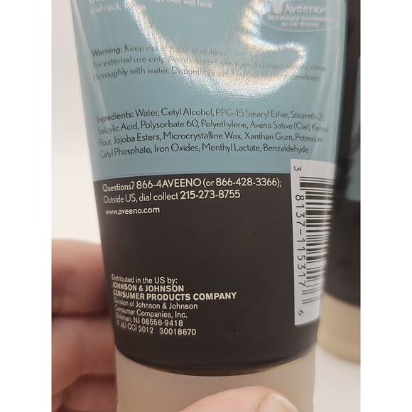 2 Tubes Aveeno Active Naturals Mens Face Wash Fragrance Free 5.1 Oz Exfoliate - Picture 4 of 4